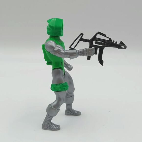 Vintage 1984 Marvel Secret Wars Dr. Doom Action Figure with Gun 4" Fantastic 4 - Picture 5 of 7